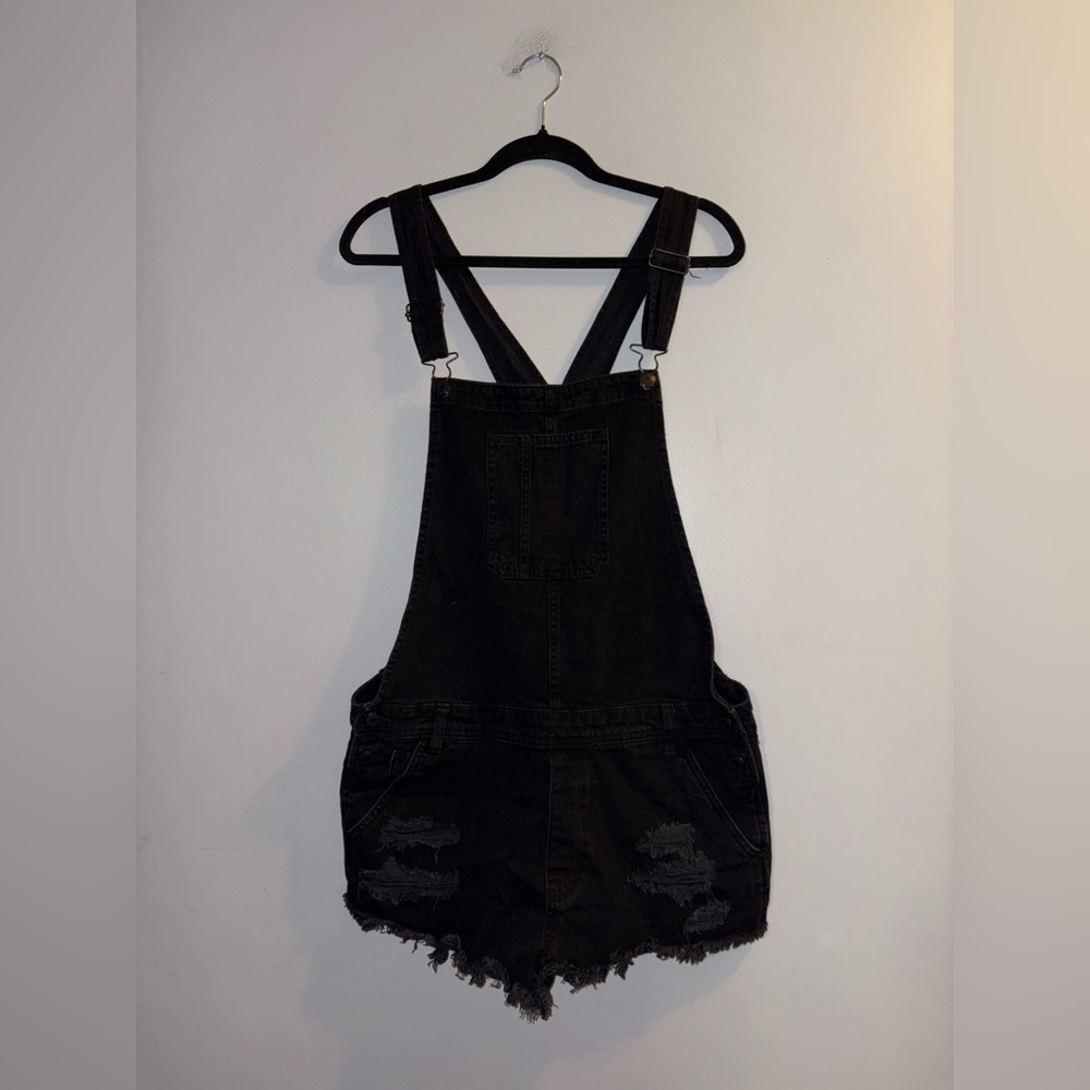 American Eagle • Distressed Overalls